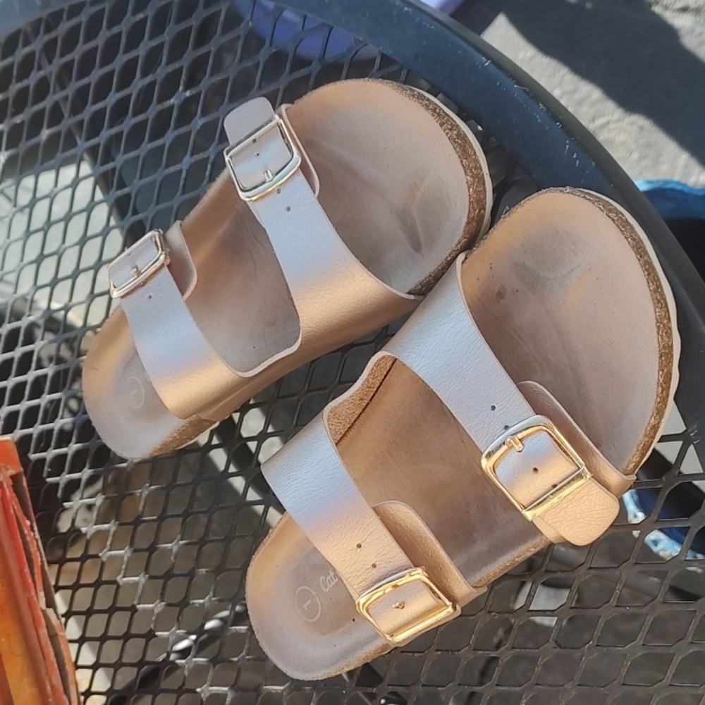 Cat & Jack Gold Buckle Sandals - Picture 6 of 9